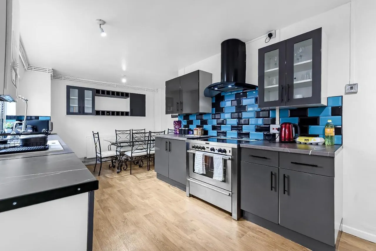 Stylish Excel 3 Bedroom Flat London United Kingdom