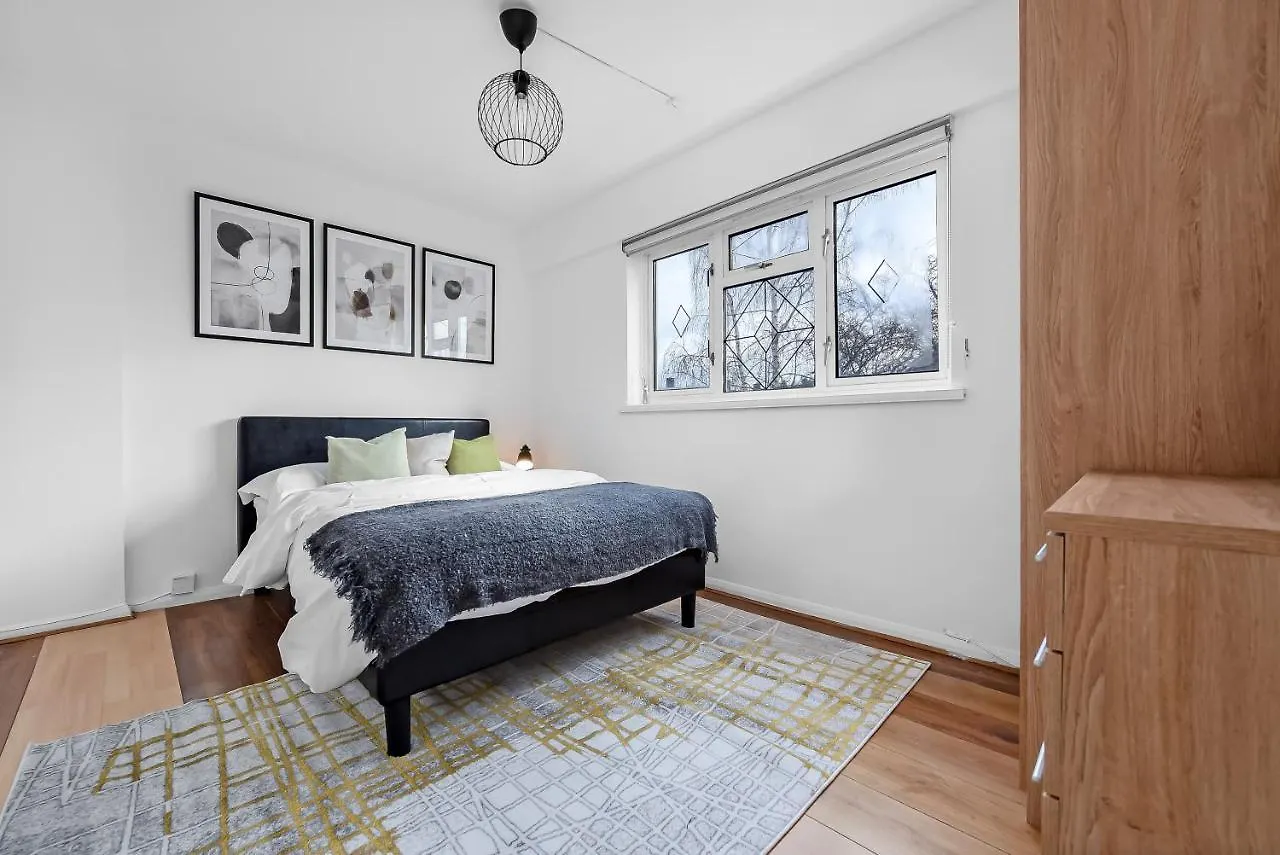 Apartment Stylish Excel 3 Bedroom Flat London United Kingdom